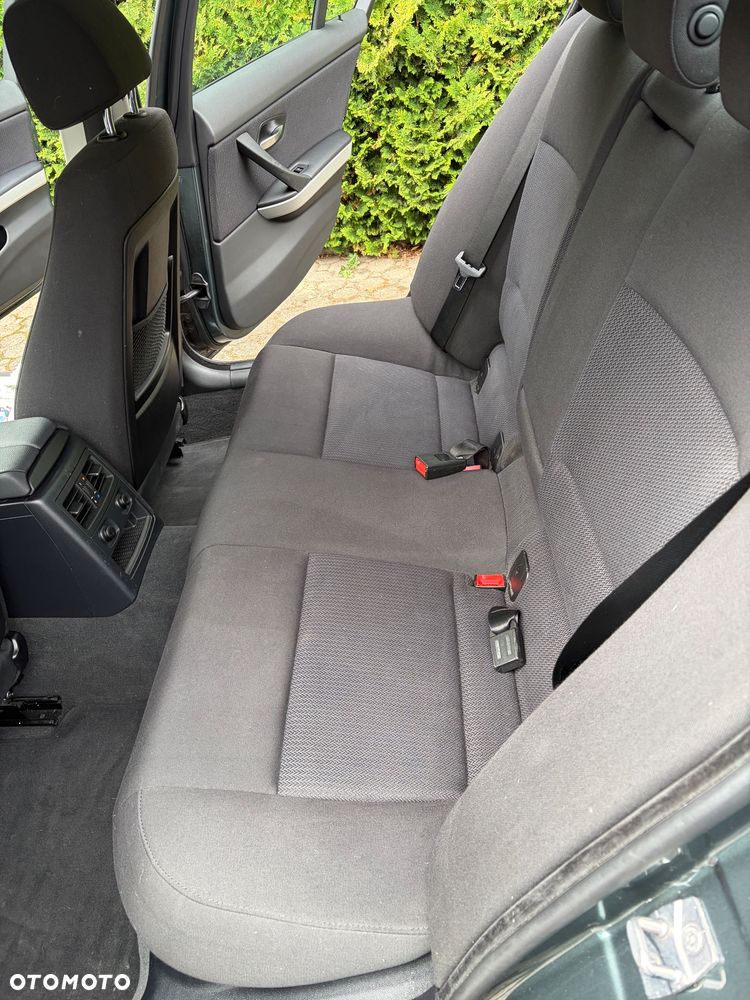 BMW Seria 3 318i - 15