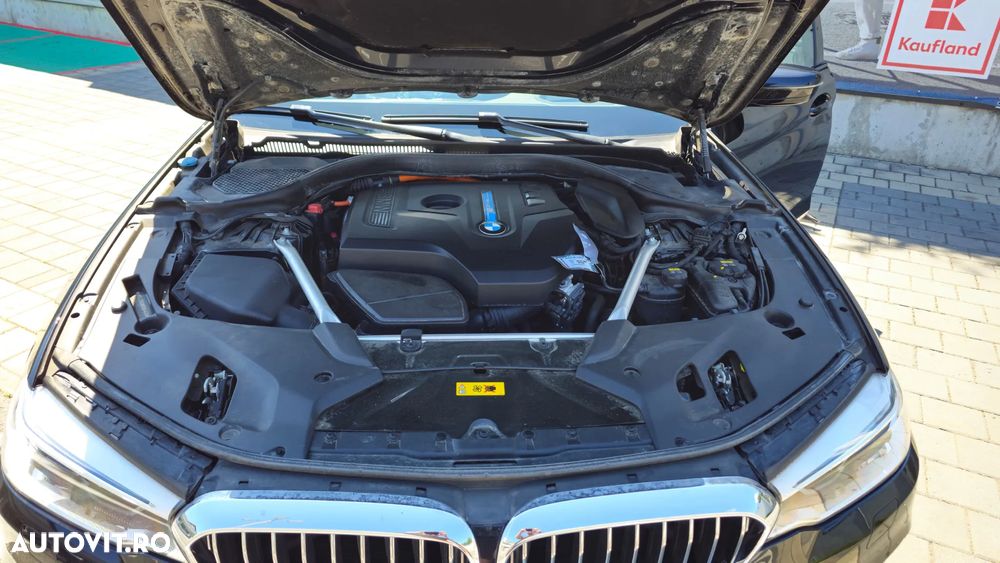 BMW Seria 5 530e iPerformance Aut. Luxury Line - 29