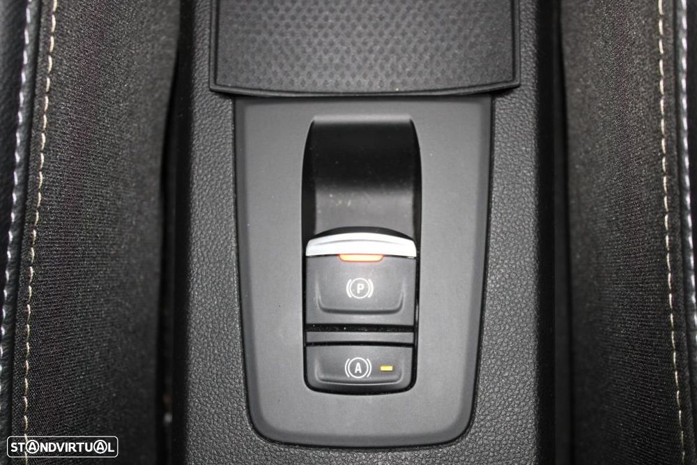 Renault Zoe (c/ Bateria) EV50 135hp Iconic - 21