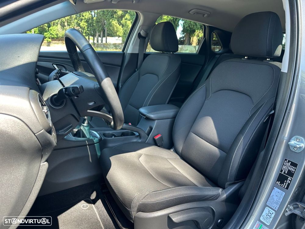 Hyundai i30 1.6 CRDI STyle Plus - 6