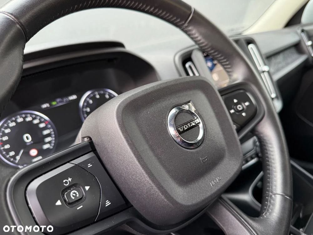 Volvo XC 40 T2 Momentum Core - 15