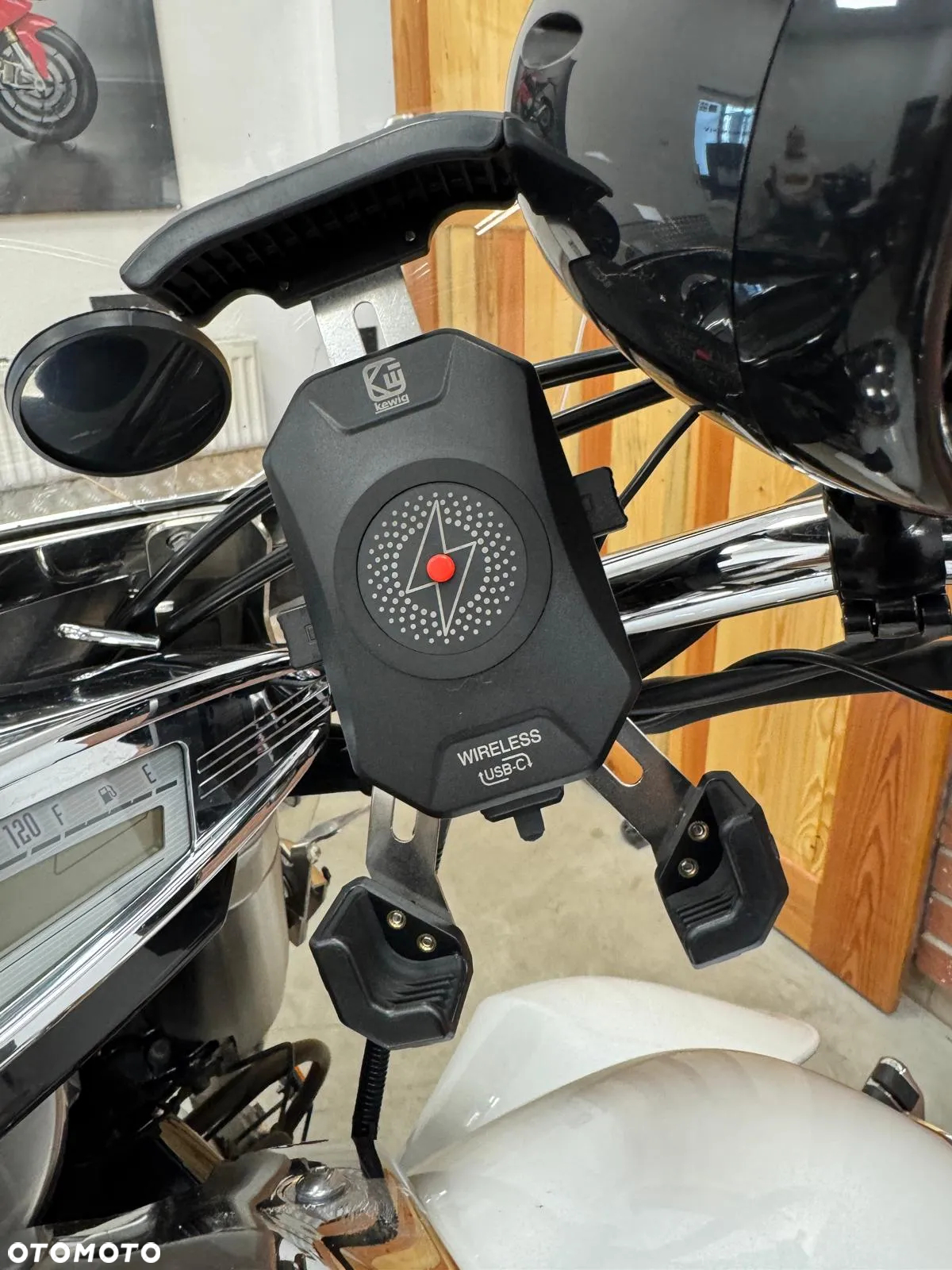Yamaha XVZ - 28