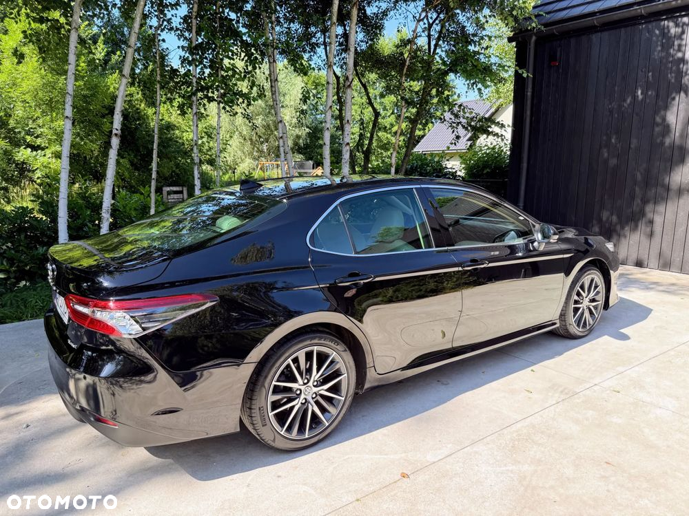 Toyota Camry 2.5 Hybrid Executive CVT - 8