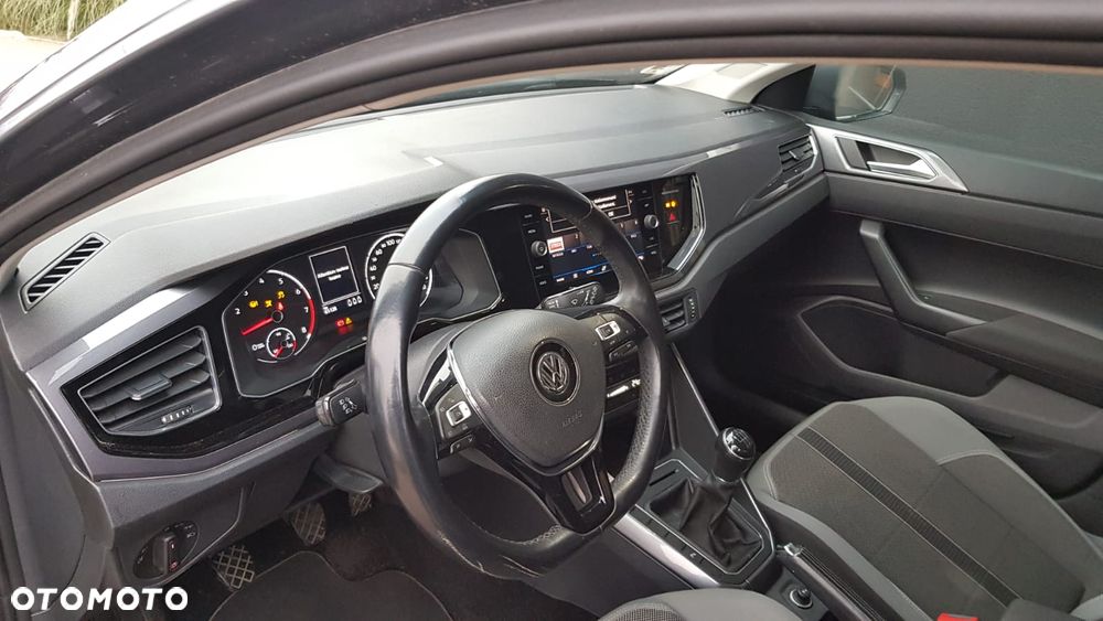 Volkswagen Polo 1.0 TSI Highline - 17