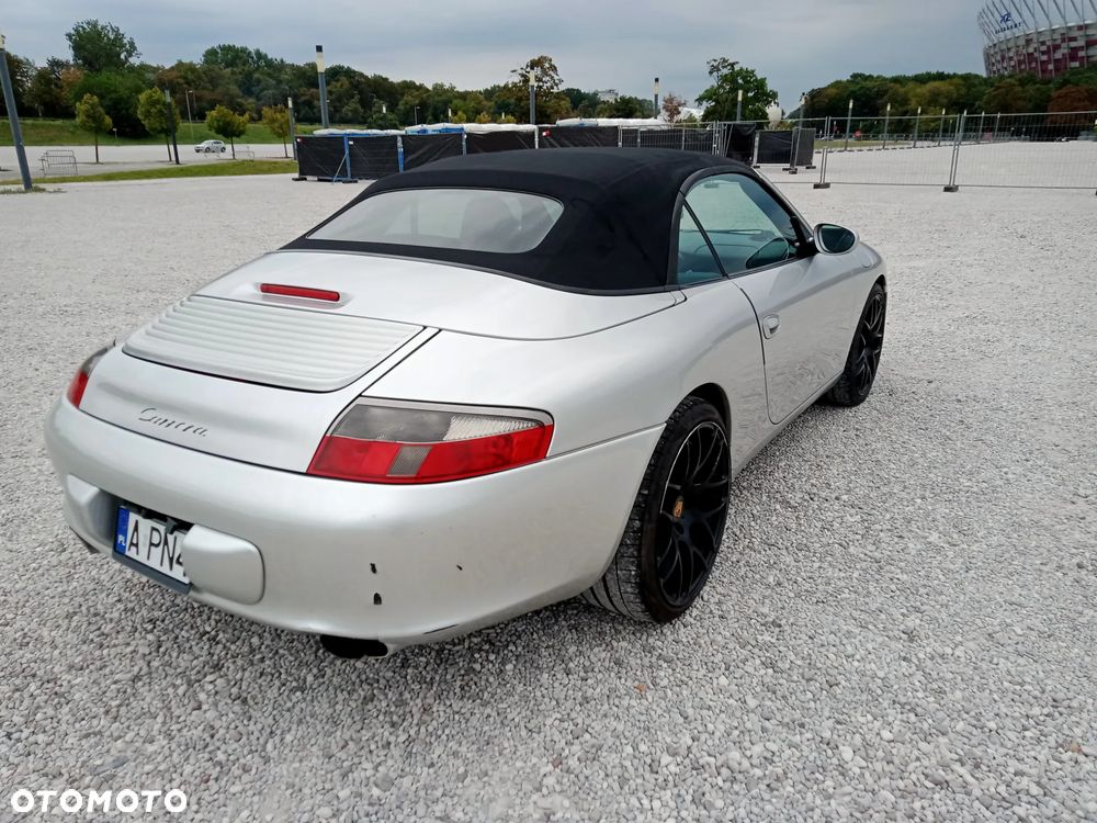 Porsche 911 Carrera 4 Cabrio - 17