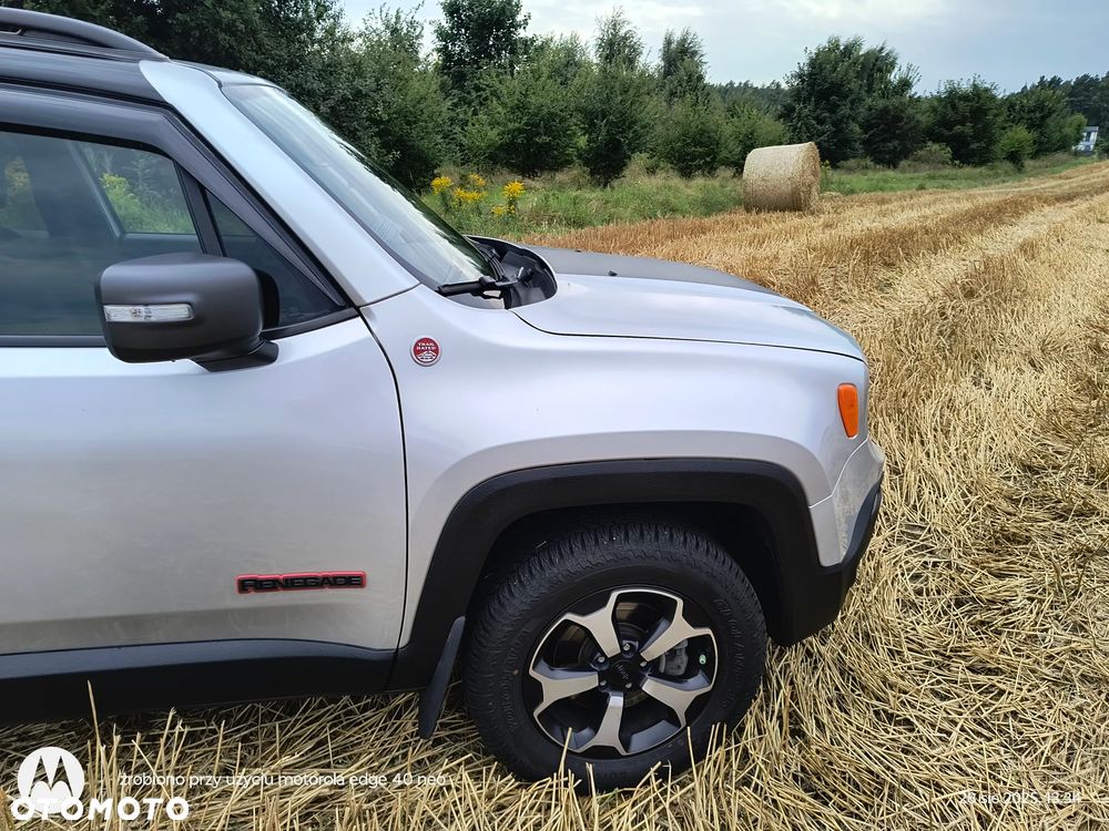 Jeep Renegade - 15