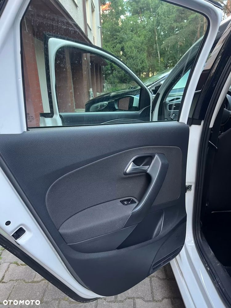 Toyota Avensis - 8