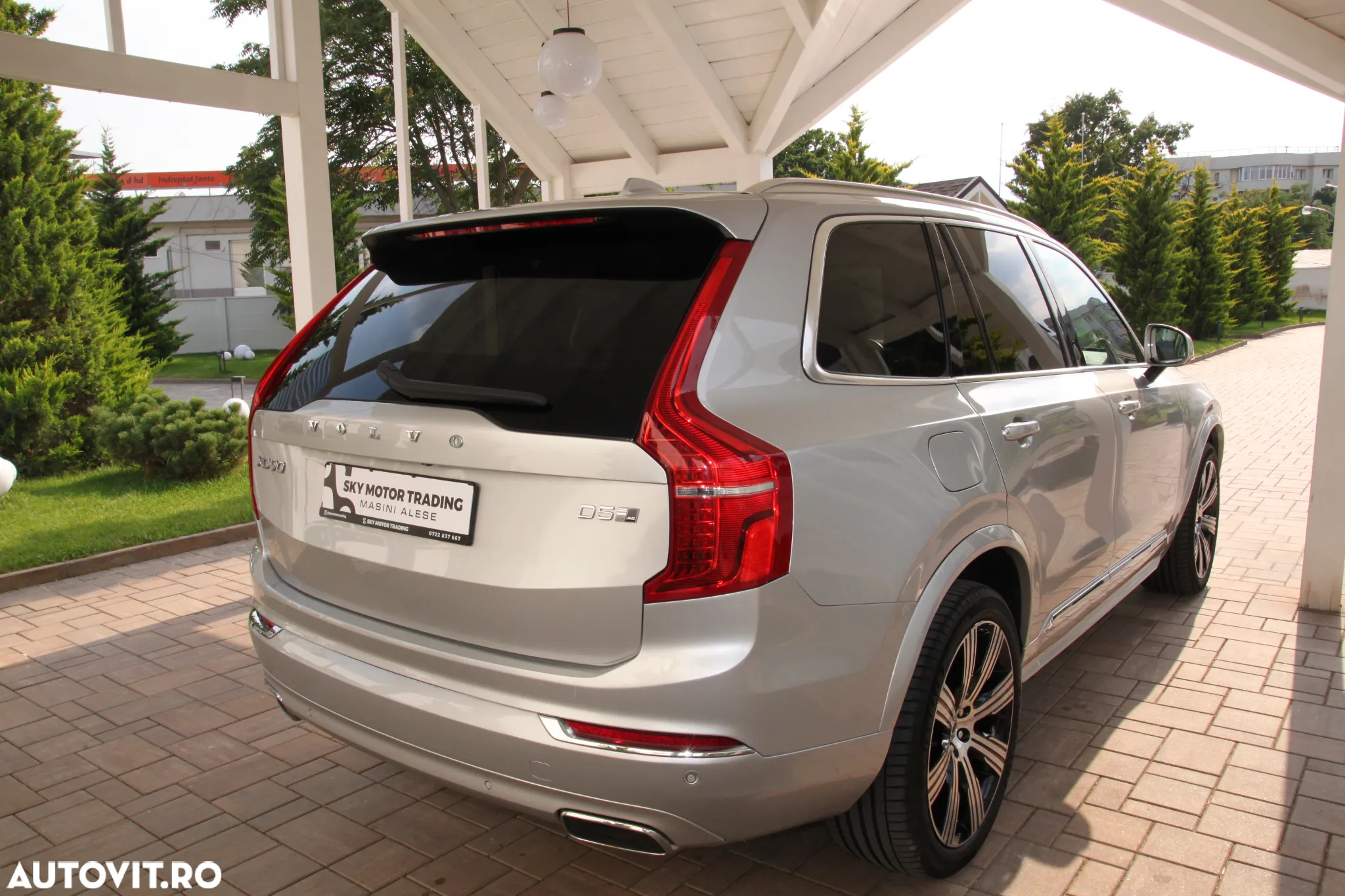 Volvo XC 90 D5 AWD R-Design - 10