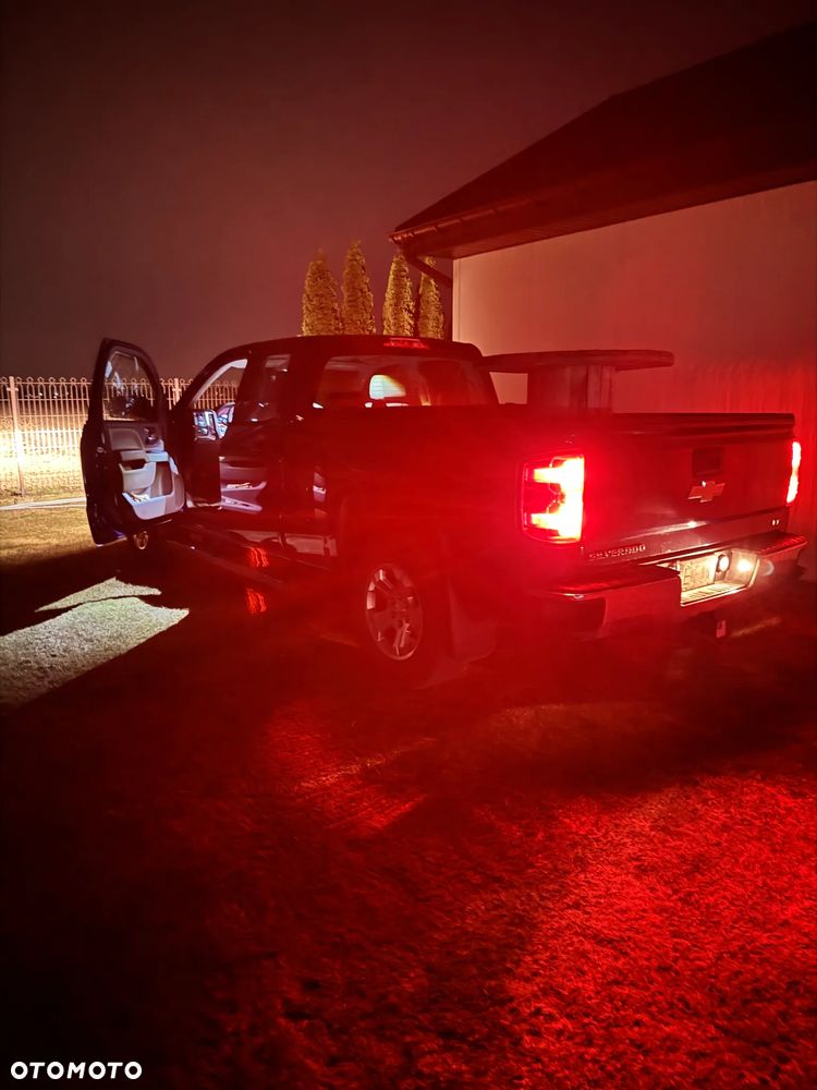 Chevrolet Silverado - 2