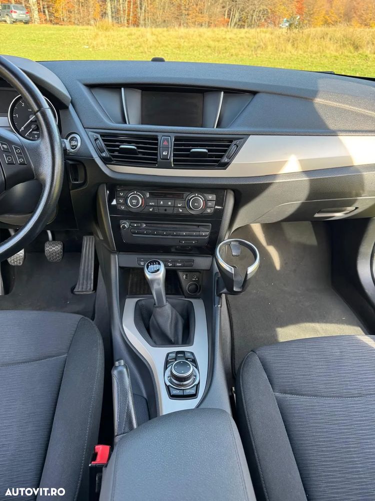 BMW X1 xDrive20d - 10