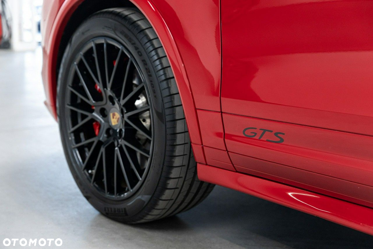Porsche Cayenne GTS - 16