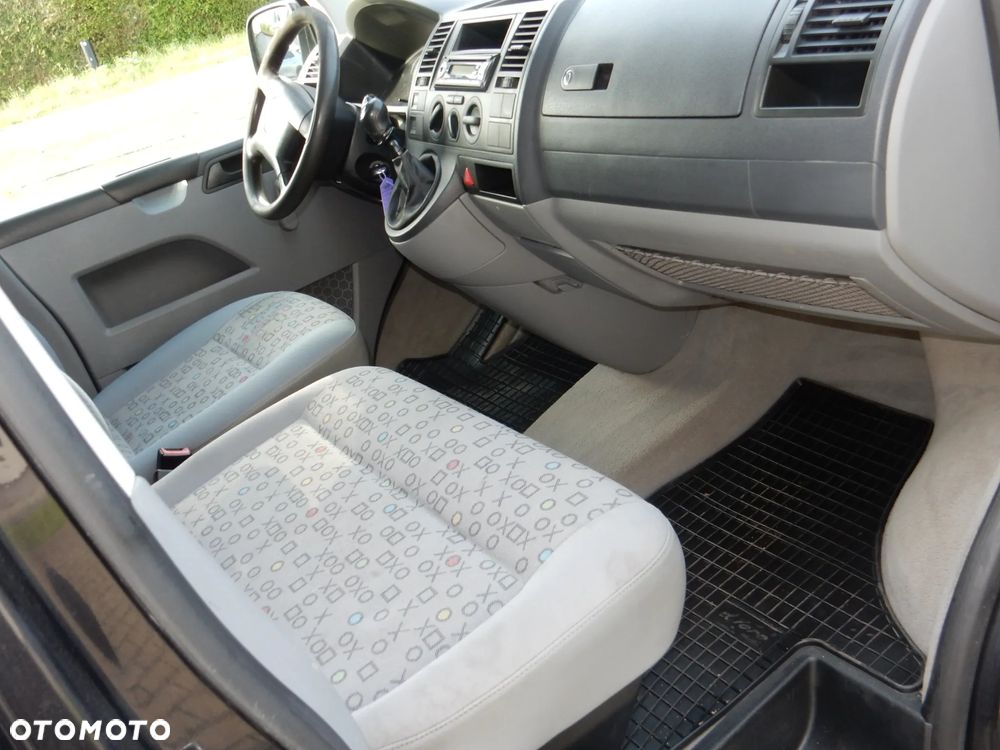 Volkswagen Transporter - 12