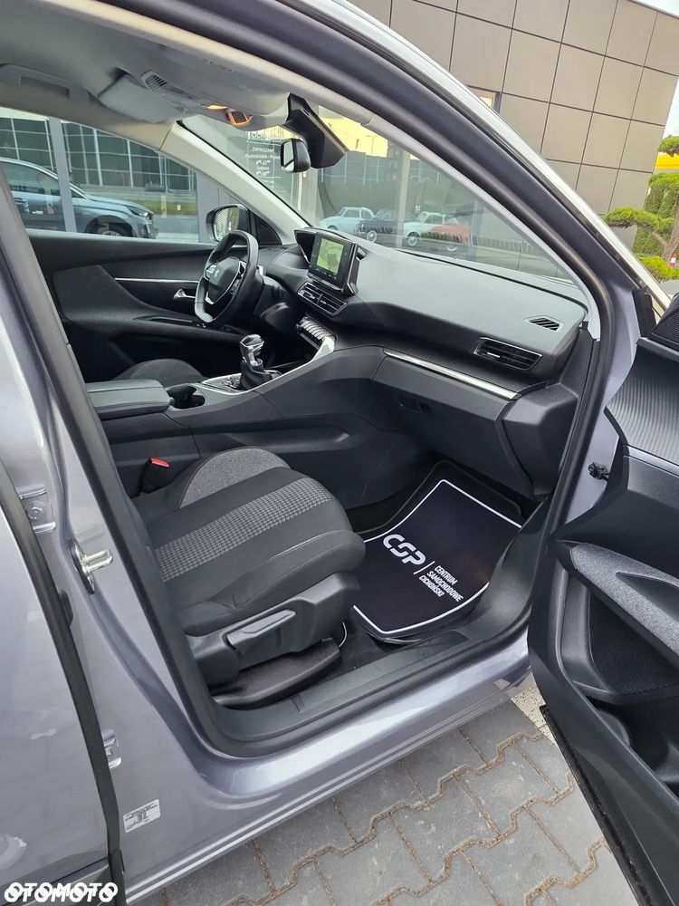 Peugeot 3008 1.5 BlueHDi Allure Pack S&S - 31