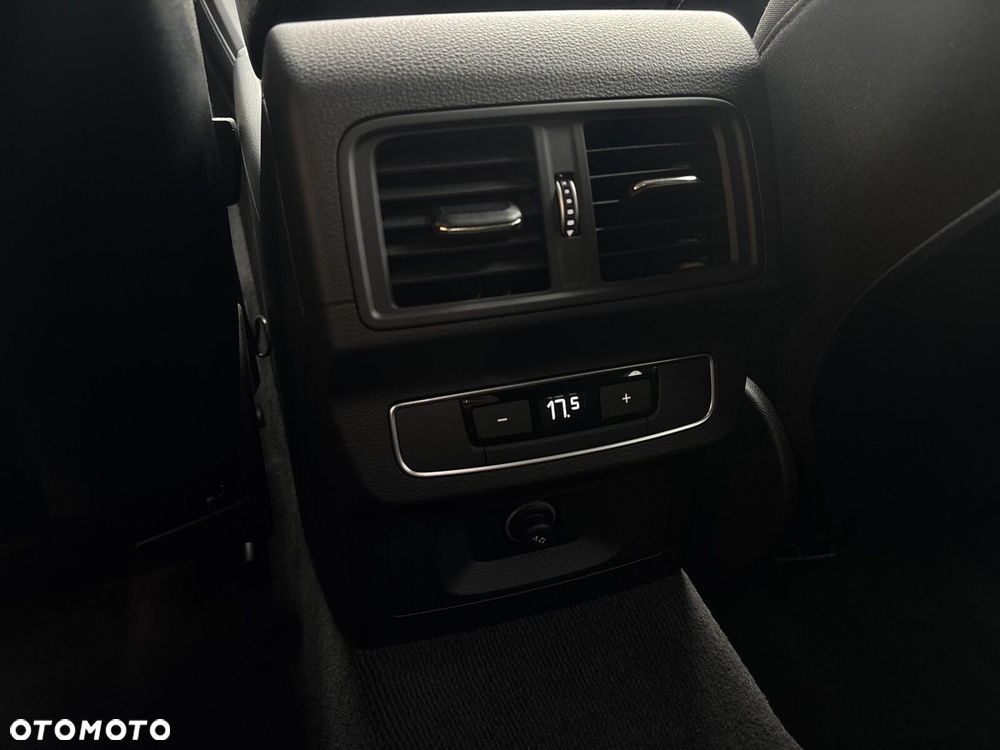 Audi Q5 Sportback - 26