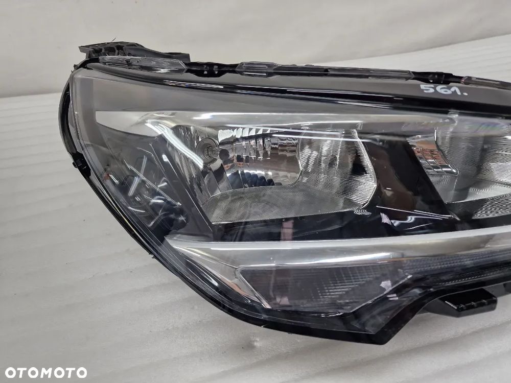 OPEL CORSA F 19- PRAWA ZWYKŁA LAMPA PRZEDNIA PRZÓD , NR 39162649 , NR AUKCJI LL561 - 4