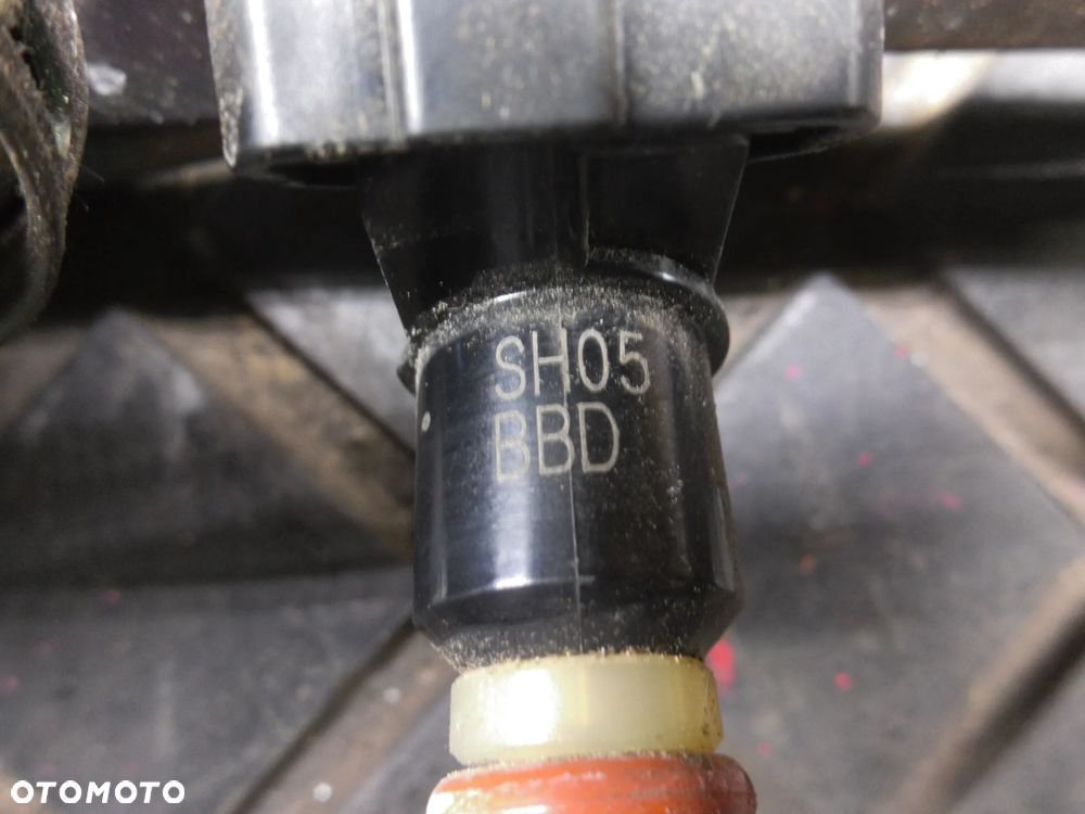 Listwa wtryskowa Honda 1.6 16v Civic VII 7 HONDA SH05 BBD - 2