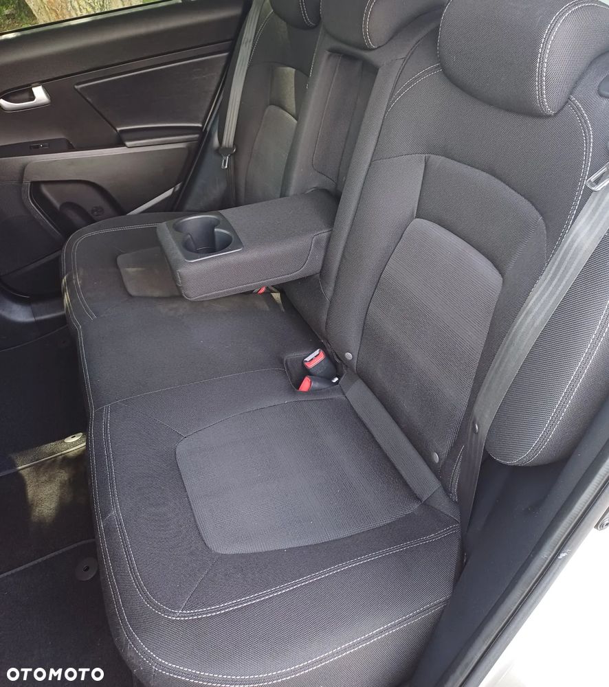 Kia Sportage 1.7 CRDI 2WD ISG Dream-Team Edition - 18