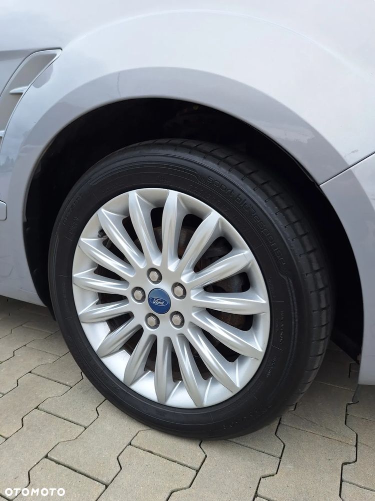 Ford S-Max 2.0 TDCi DPF Titanium X - 33