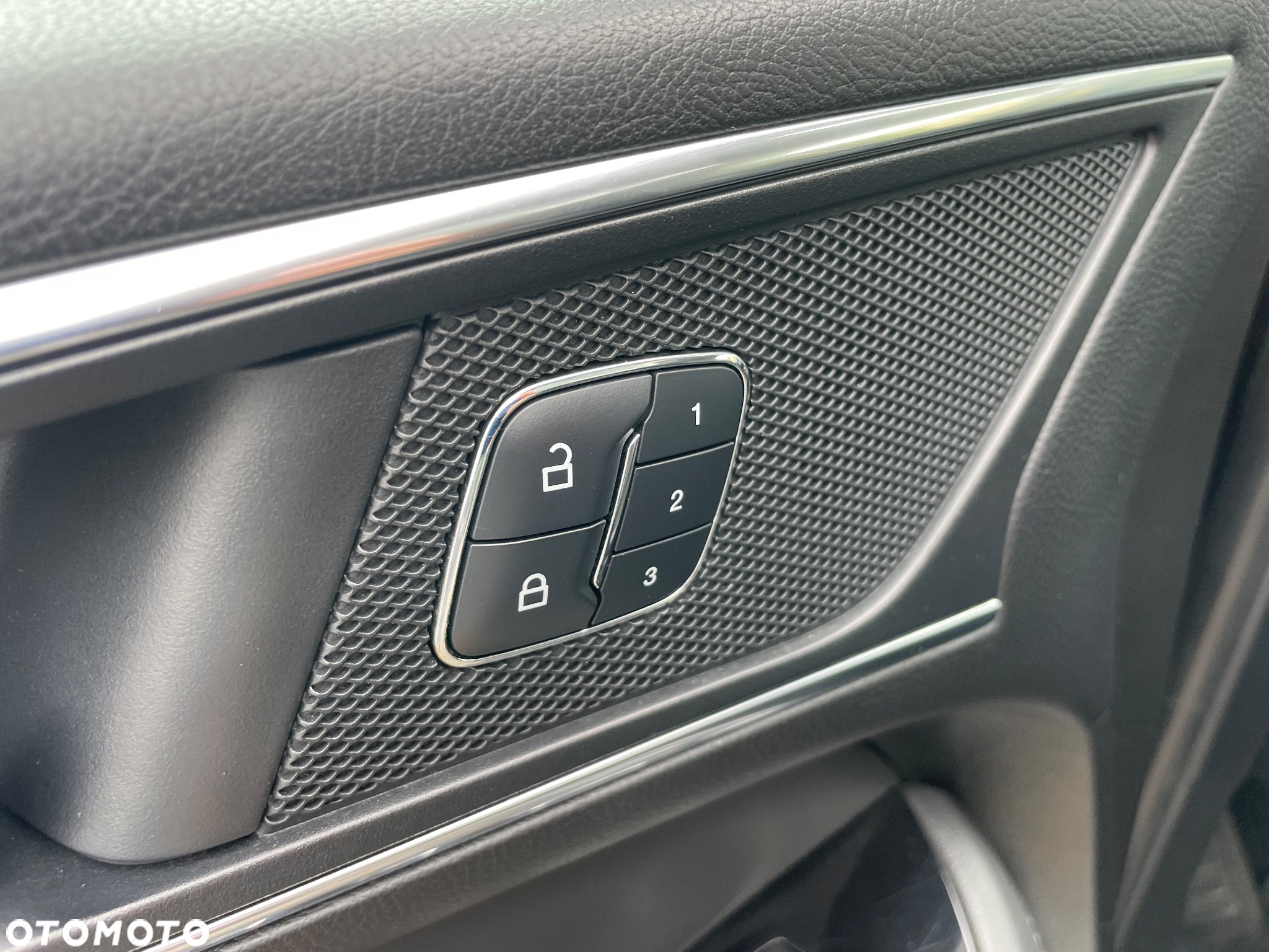 Ford S-Max 2.0 TDCi Titanium PowerShift - 23