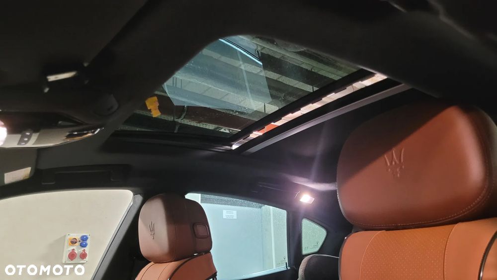 Maserati Levante S Granlusso - 25