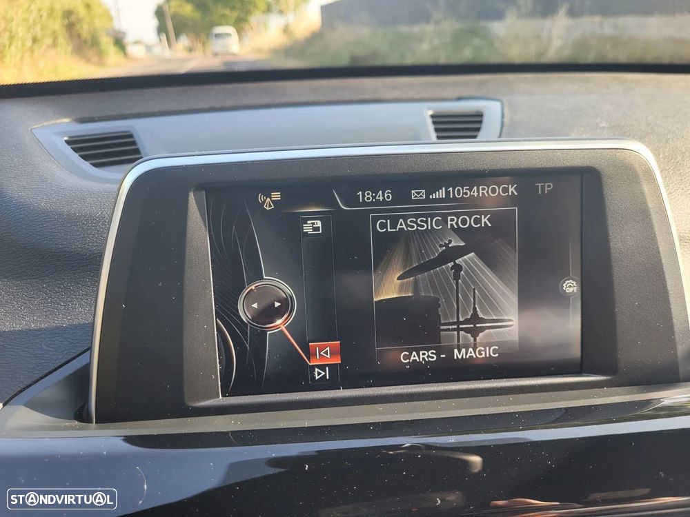 BMW X1 16 d sDrive Line xLine - 37