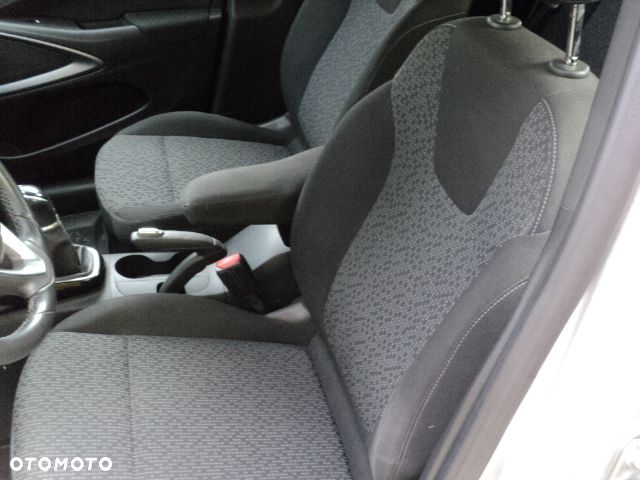 Opel Crossland X - 14