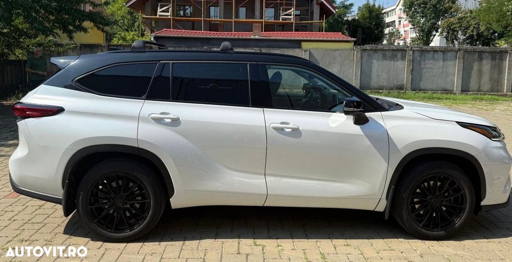 Toyota Highlander 2.5 L Hybrid Dynamic Force 248CP Luxury Pearly - 4