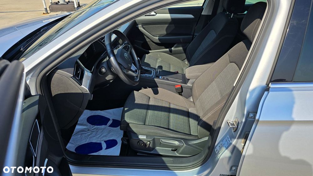 Volkswagen Passat Variant 2.0 TDI EVO Business DSG - 22