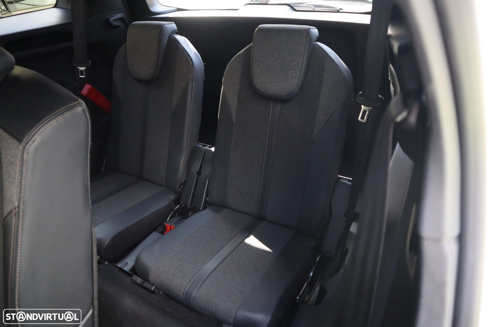 Peugeot 5008 2.0 BlueHDi GT Line EAT8 - 31
