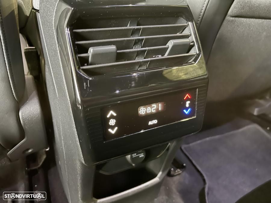 Peugeot 5008 1.2 Hybrid Allure e-DCS6 - 28