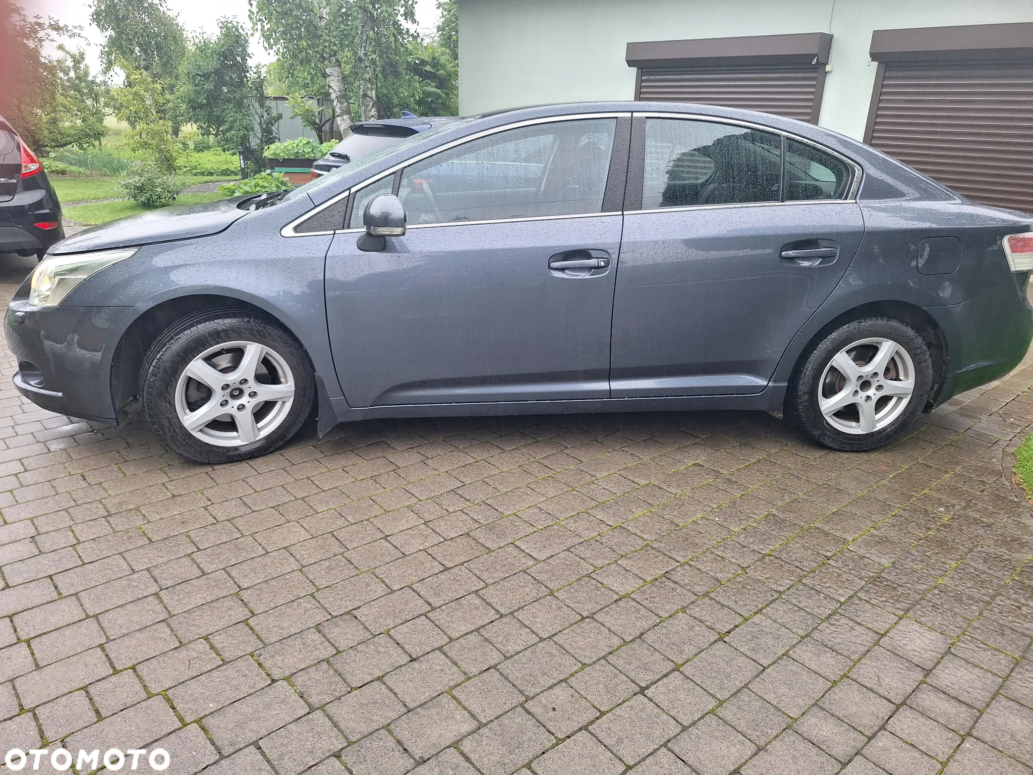 Toyota Avensis 1.6 Luna EU5 - 2