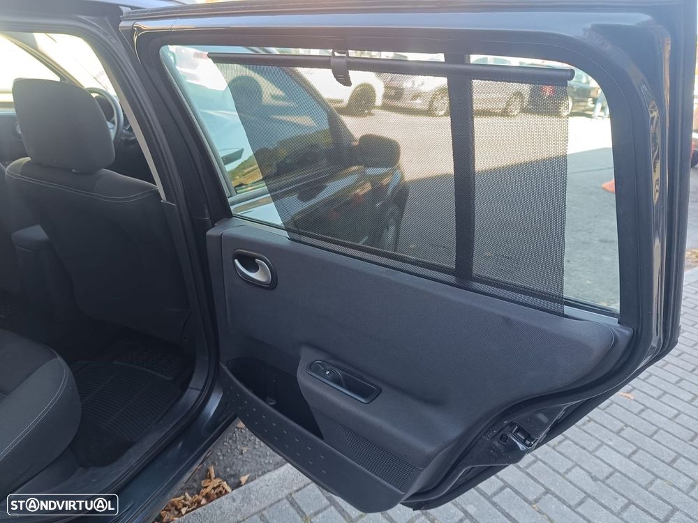 Renault Mégane Break 1.5 dCi Dynamique S - 19