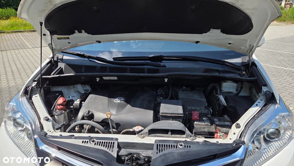 Toyota Sienna - 38