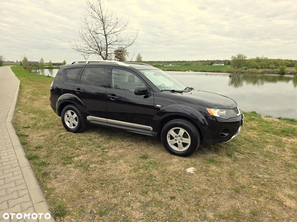 Mitsubishi Outlander 2.4 Intense - 15