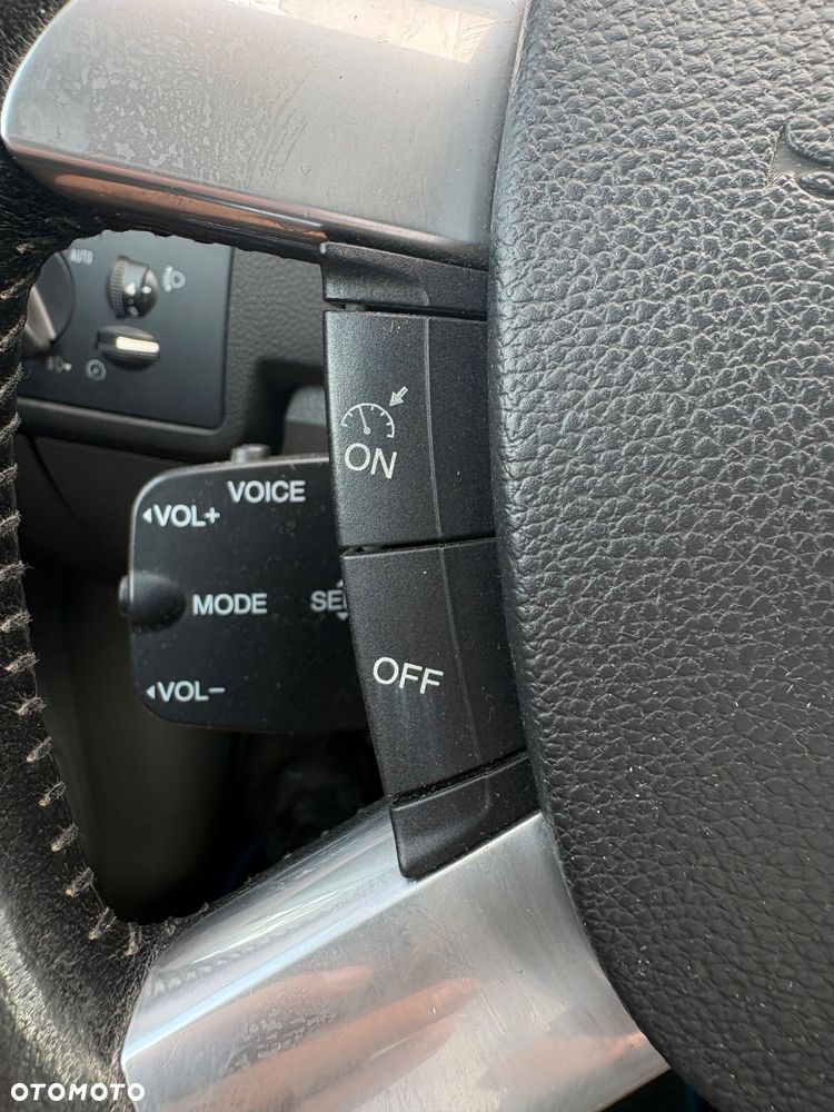 Ford Kuga - 29