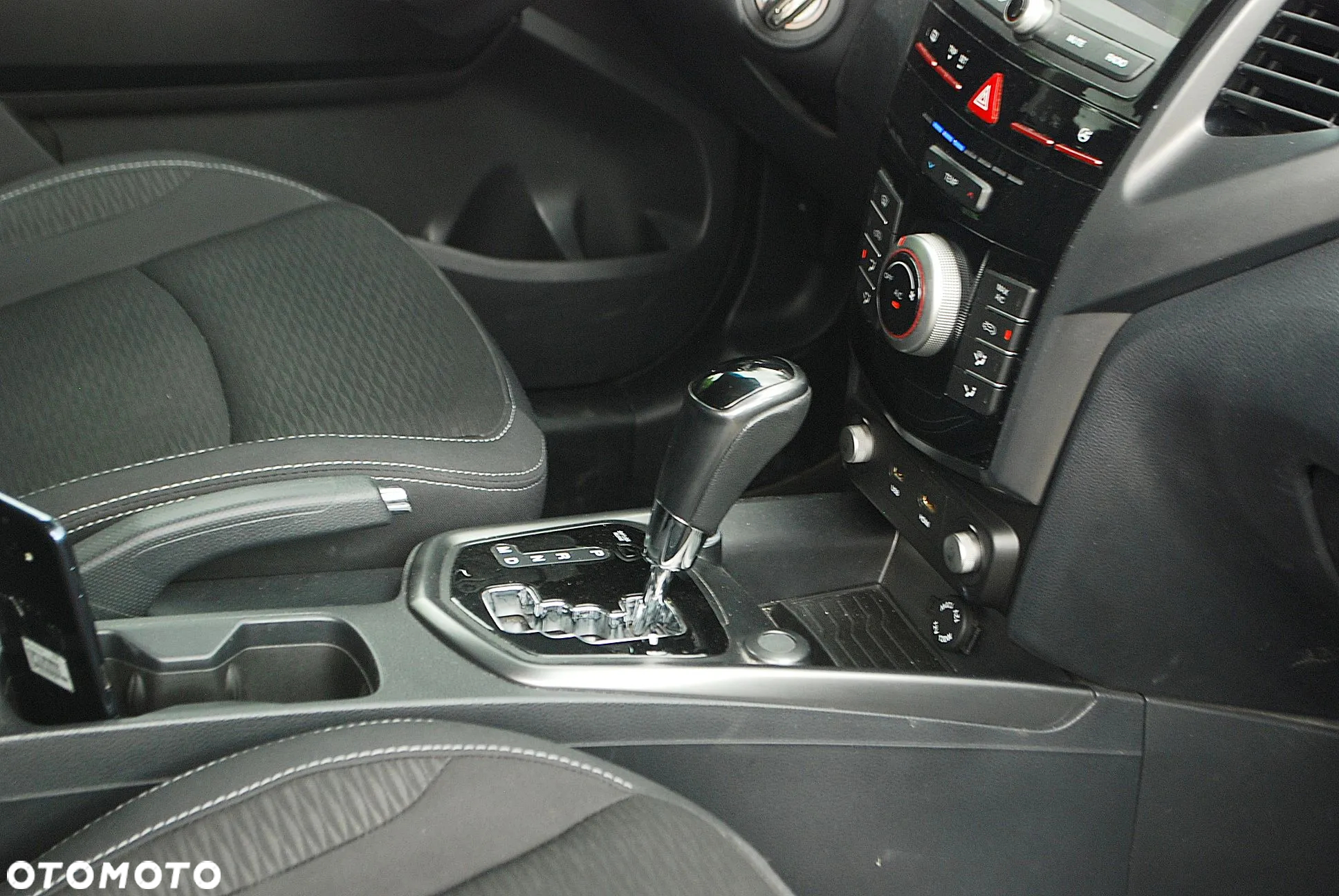 SsangYong/KGM XLV 1.6 D Quartz - 11