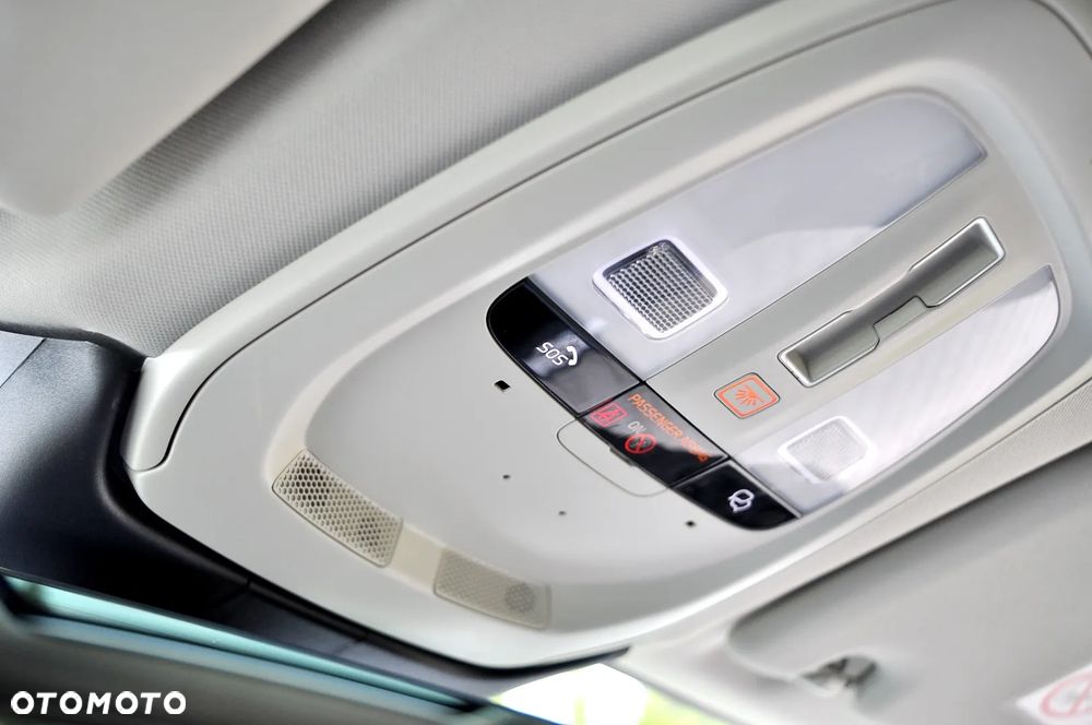Volvo XC 60 B4 D Geartronic RDesign - 37