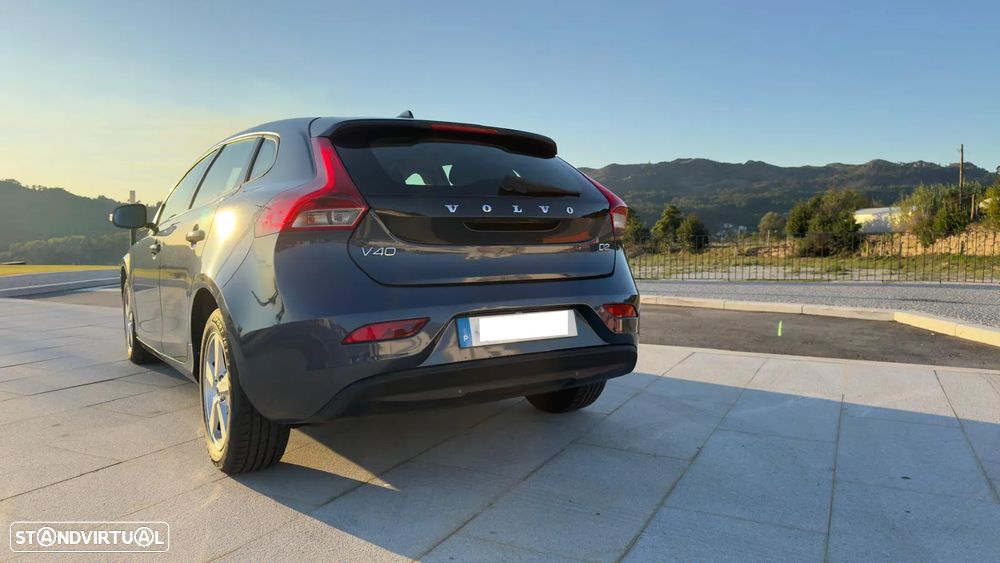 Volvo V40 D2 Kinetic - 4