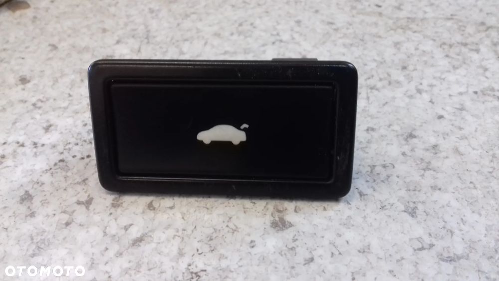 włącznik przełącznik klapy bagażnika 3D0959831C A6 C6 - 1