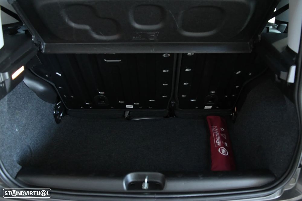 Fiat Panda 1.0 Hybrid Cross - 22