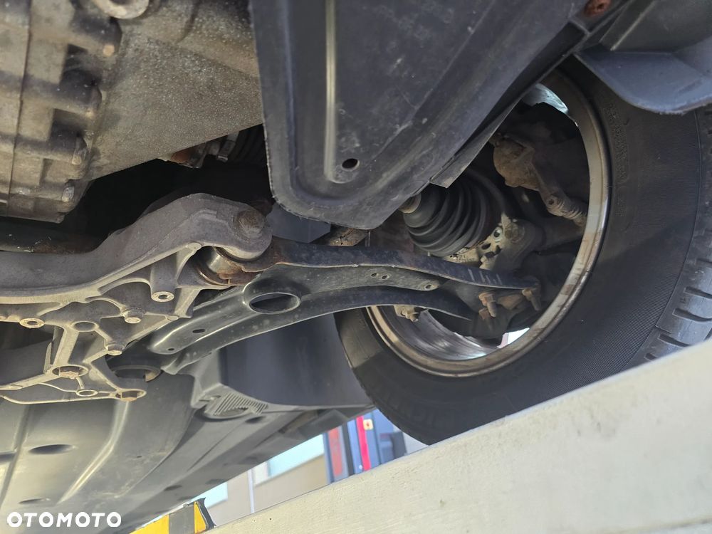 Volkswagen Passat 1.8 TSI BMT Comfortline - 34