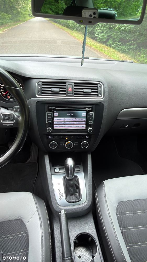 Volkswagen Jetta 2.0 TDI Highline Optimum DSG - 11