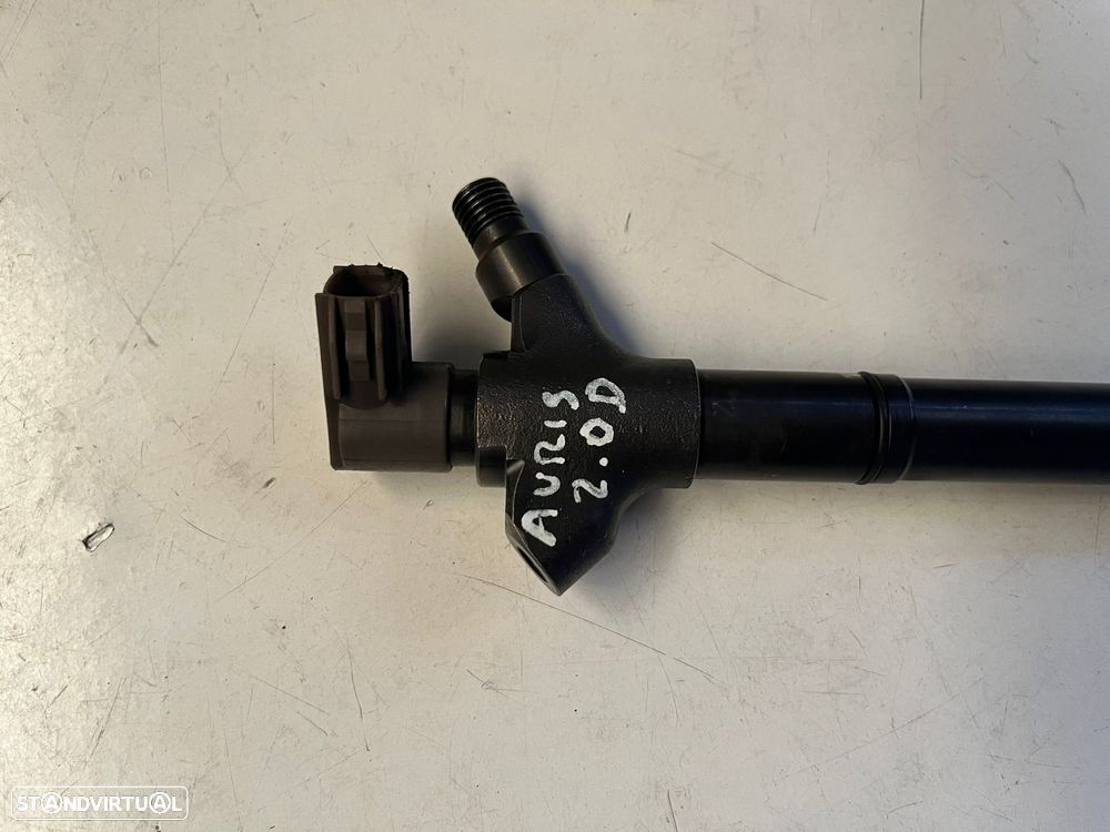 Toyota Auris - 2.0 D INJECTOR DENSO - 5