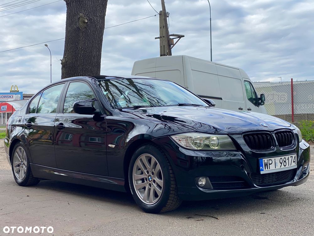 BMW Seria 3 320d - 12