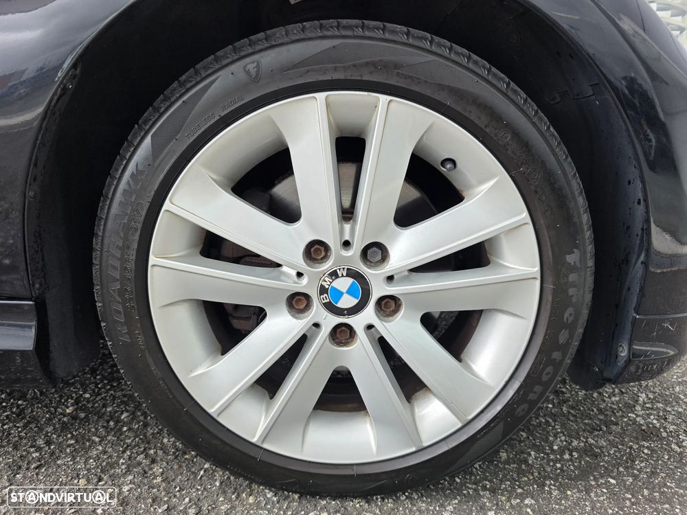 BMW 318 d Sport Line - 8