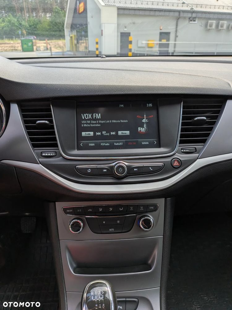 Opel Astra 1.4 T Enjoy - 16
