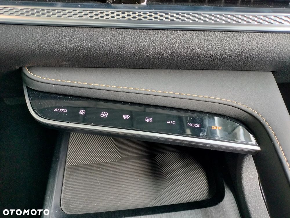 Bestune B70 - 12