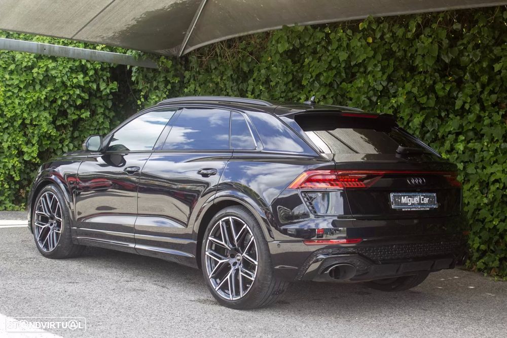 Audi RS Q8 4.0 TFSI quattro Tiptronic - 11