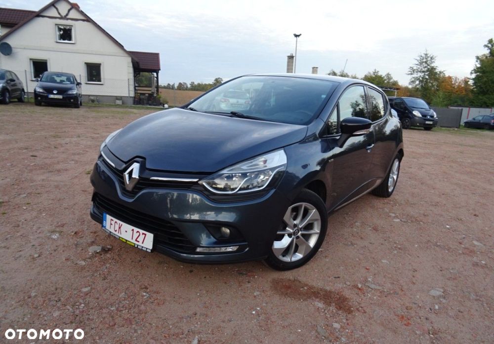 Renault Clio - 1