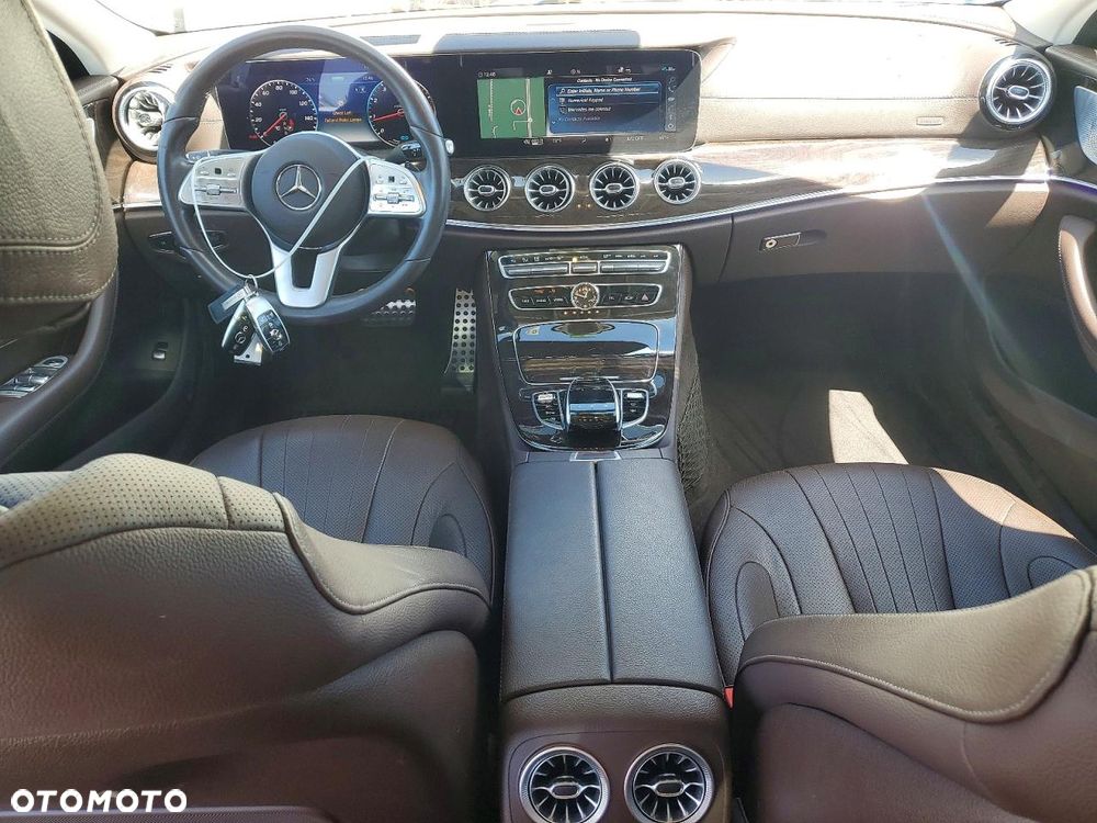 Mercedes-Benz CLS - 9